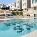 Mercure Vieux Port 4*