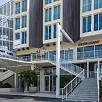 Mercure Vieux Port 4*