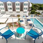 Hotel Mercure Vieux Port 4*