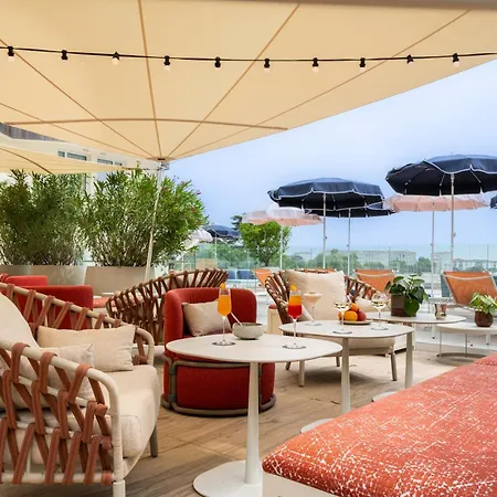 Mercure La Rochelle Vieux Port 4*
