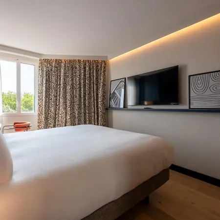 Mercure La Rochelle Vieux Port Hotel