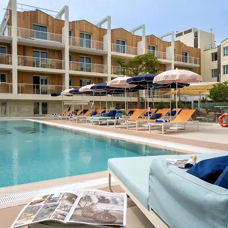 Mercure La Rochelle Vieux Port Hotel 4*