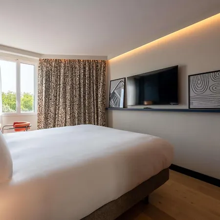 Mercure Vieux Port 4*