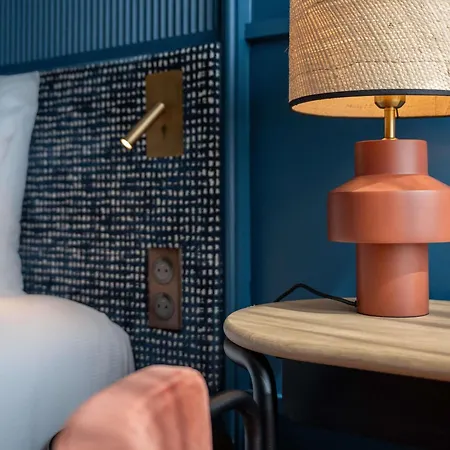 Mercure Vieux Port فندق