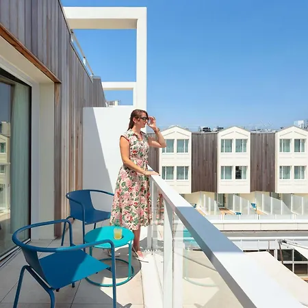 Mercure Vieux Port 호텔 4*