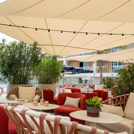 فندق Mercure Vieux Port 4*