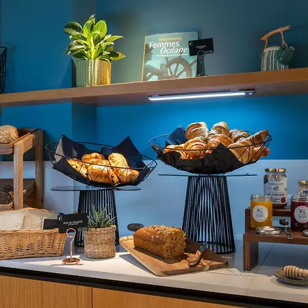 Hotell Mercure Vieux Port 4*