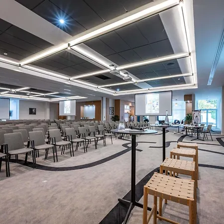 Mercure Vieux Port 4* 라로셸