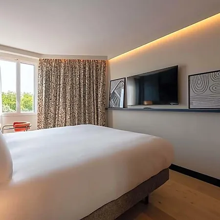 Mercure Vieux Port Hotel 4*