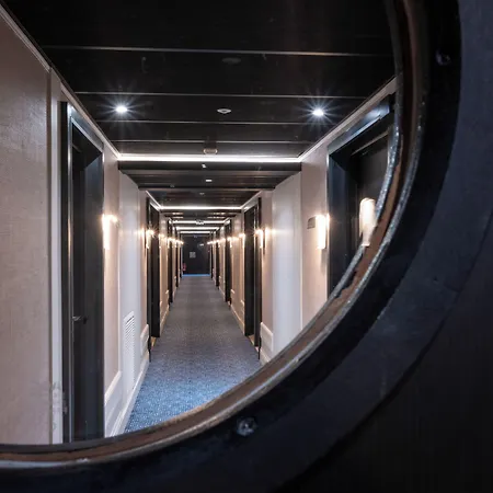 Mercure Vieux Port 4*