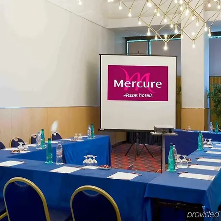 Hotel Mercure Vieux Port 4*