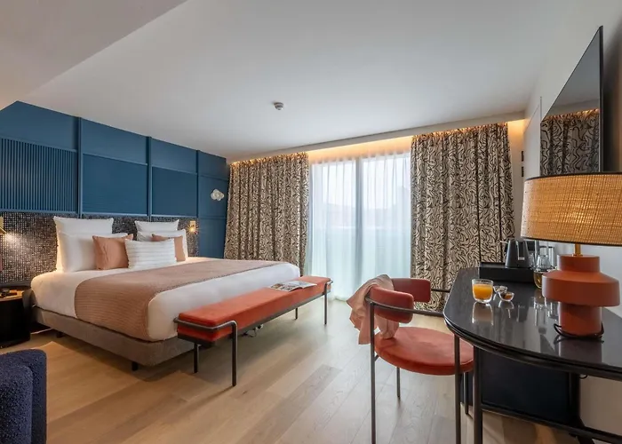 Hotel Mercure Vieux Port Sud 4*