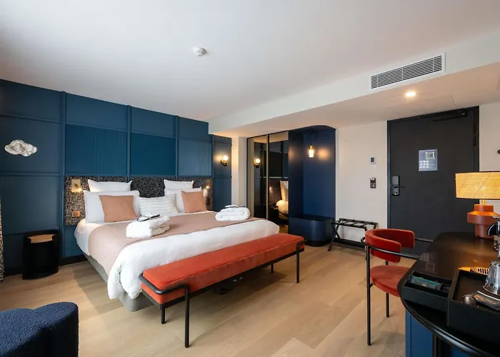 Mercure Vieux Port Sud Hotel 4*