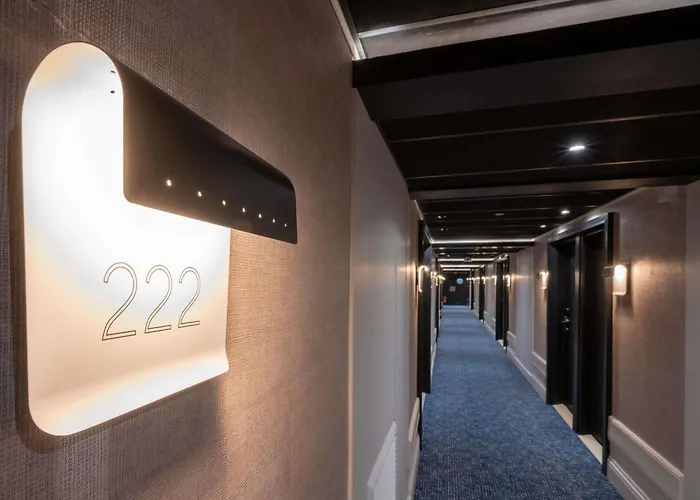 Mercure Vieux Port Sud Hotel 4*