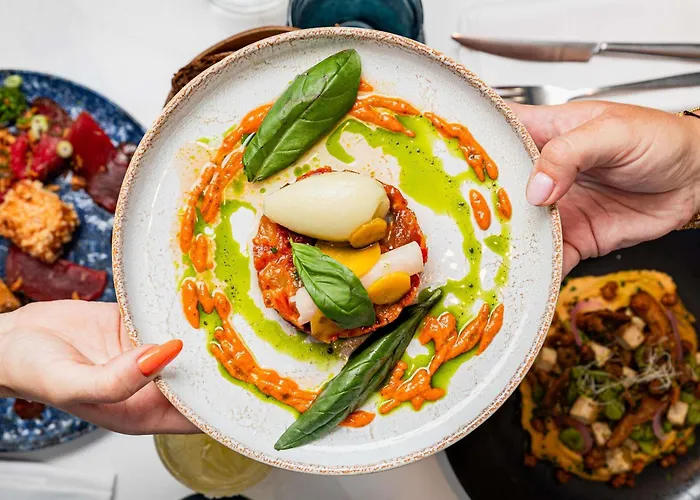 Mercure Vieux Port Sud Hotel 4*