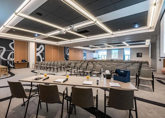 Hotel Mercure Vieux Port Sud 4*