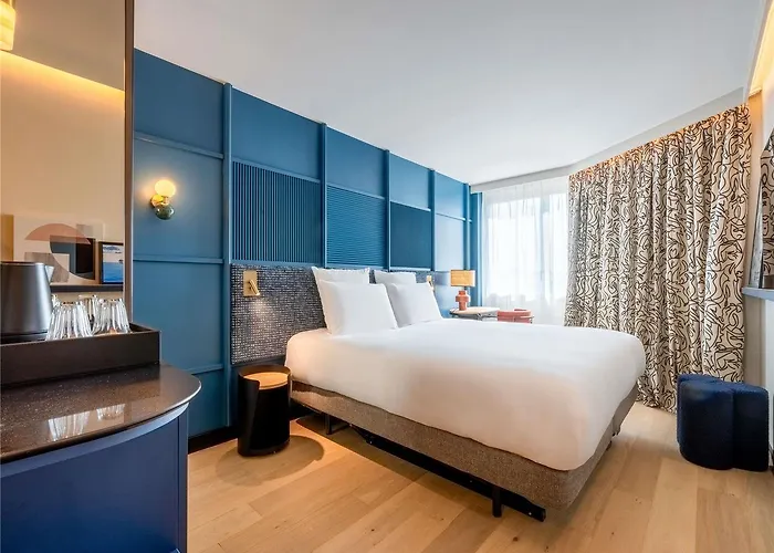 Hotel Mercure Vieux Port 4*